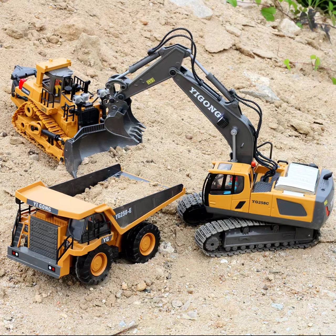 Remote Control Alloy Excavator Toy – Heavy Duty Construction Vehicle for Kids