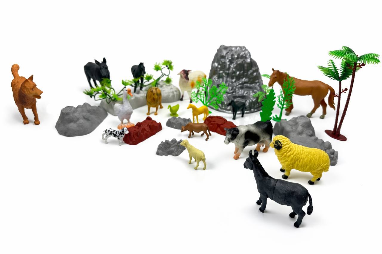 🚜🐄 Ultimate RC Farm Tractor Playset – 2 RC Tractors & Animal Farm Set